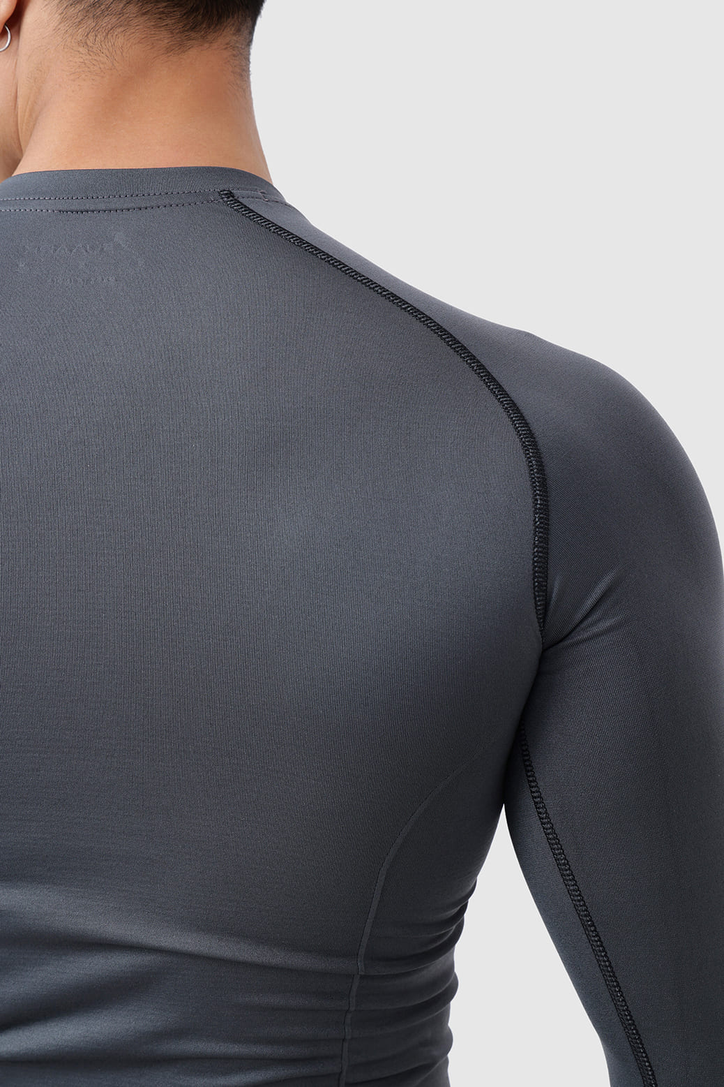 Power Seamless Fullsleeves T-shirt Charcoal