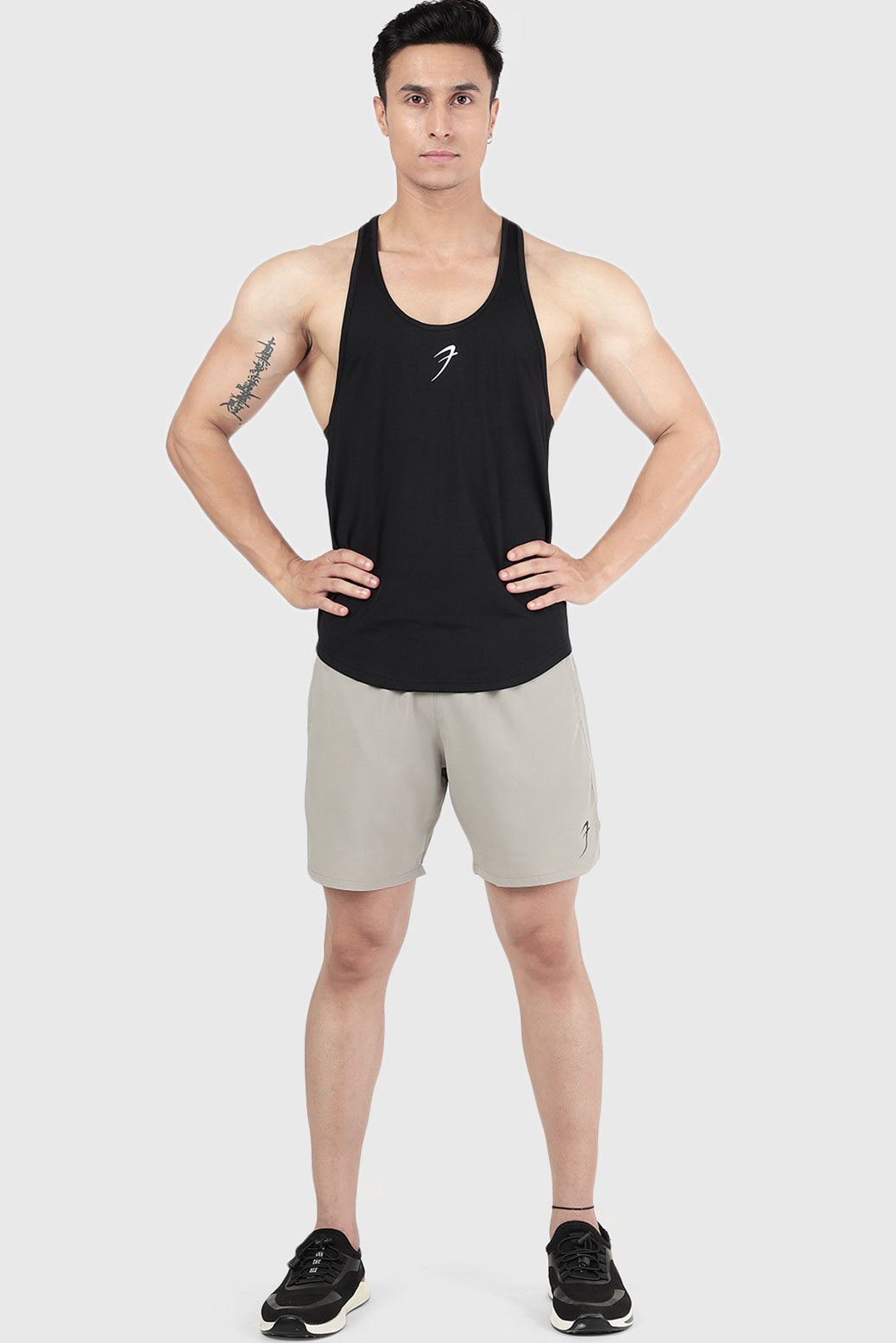 Surge Stringer Black
