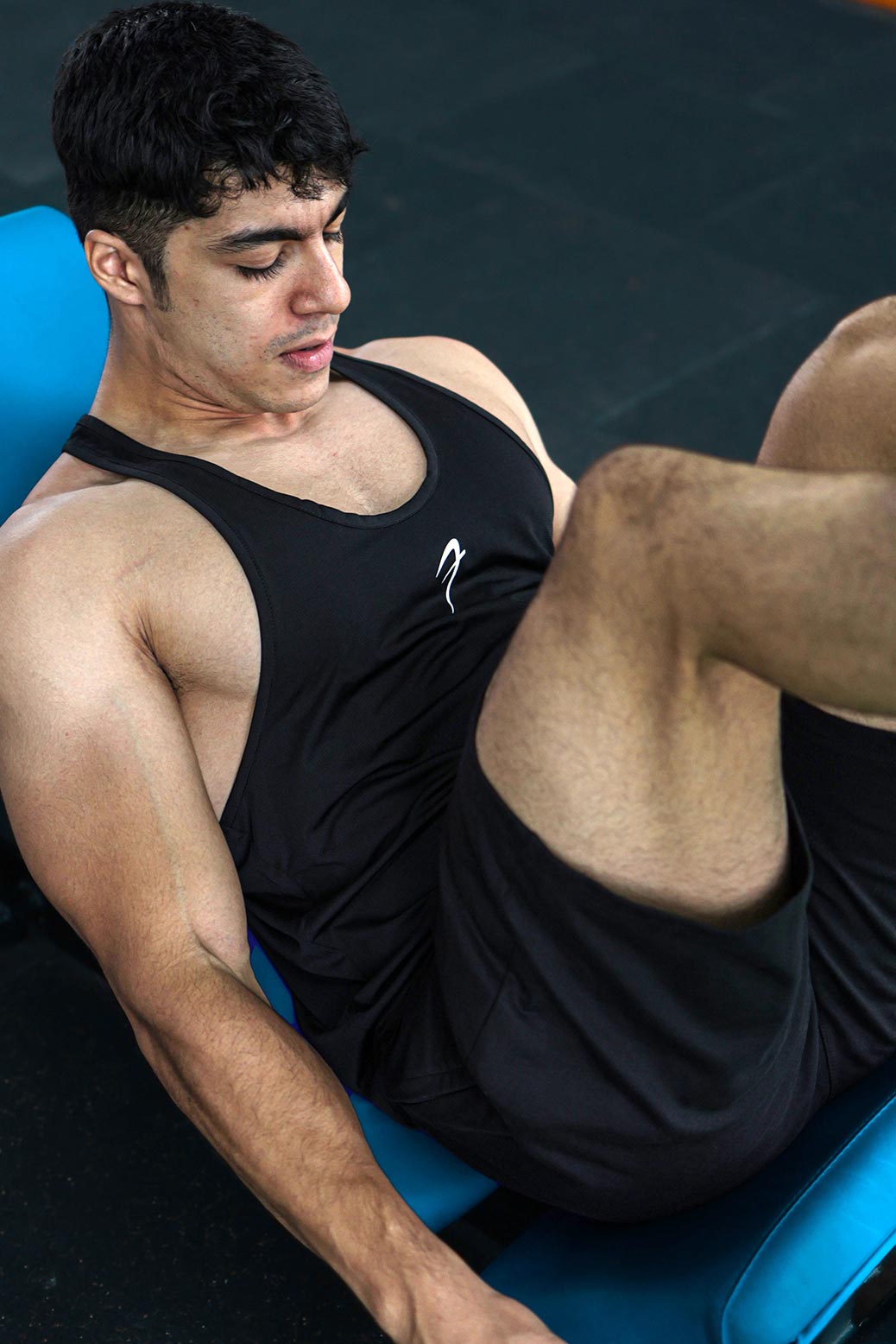 Surge Stringer Black