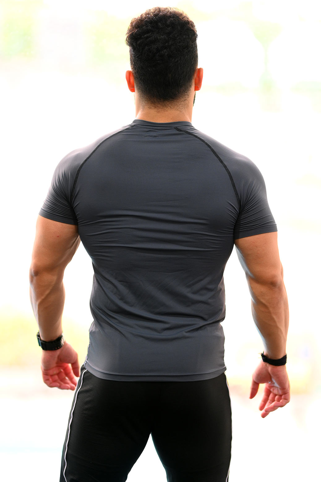 Essence Tshirt Grey