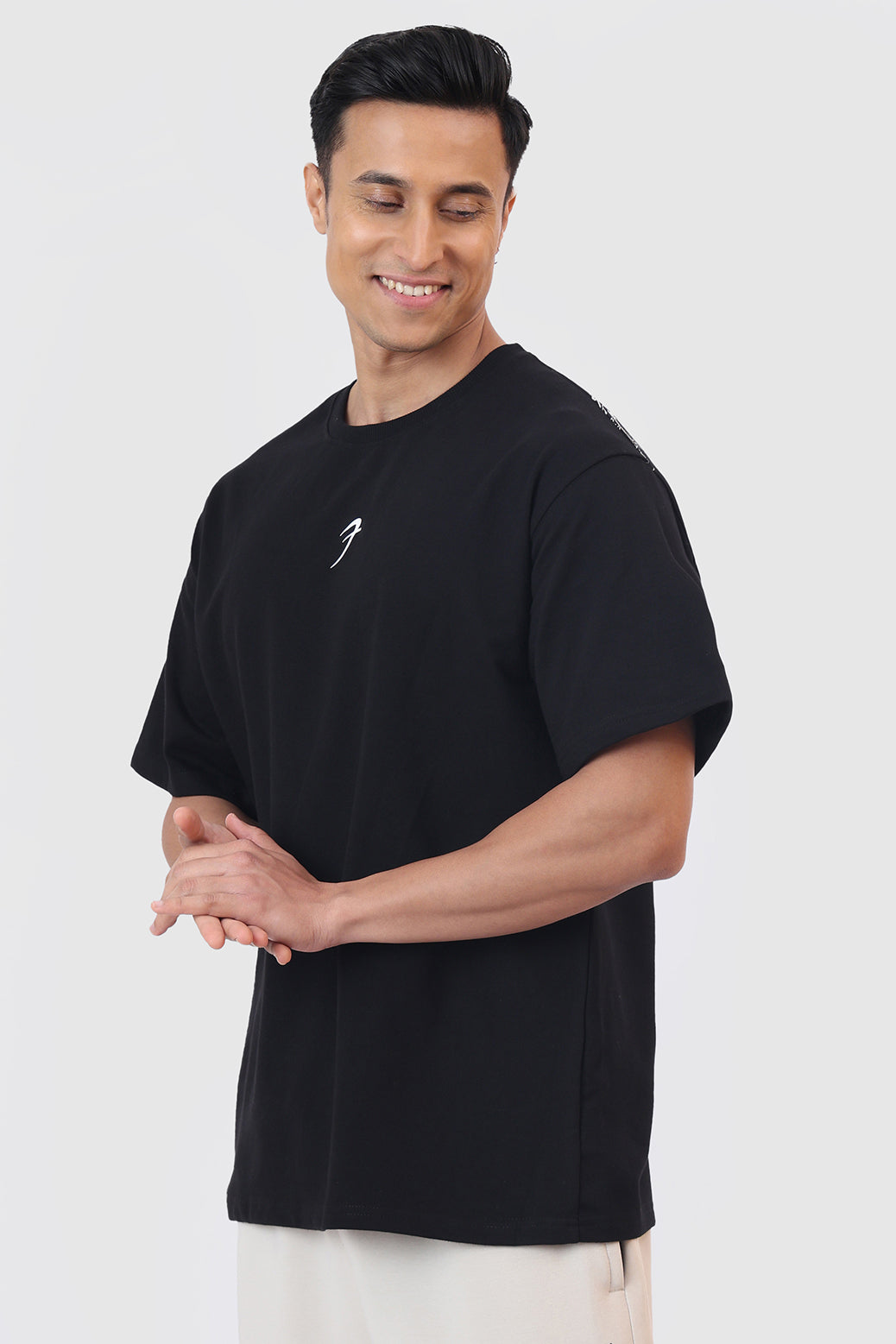 Winged Omen Oversized T-shirt Black