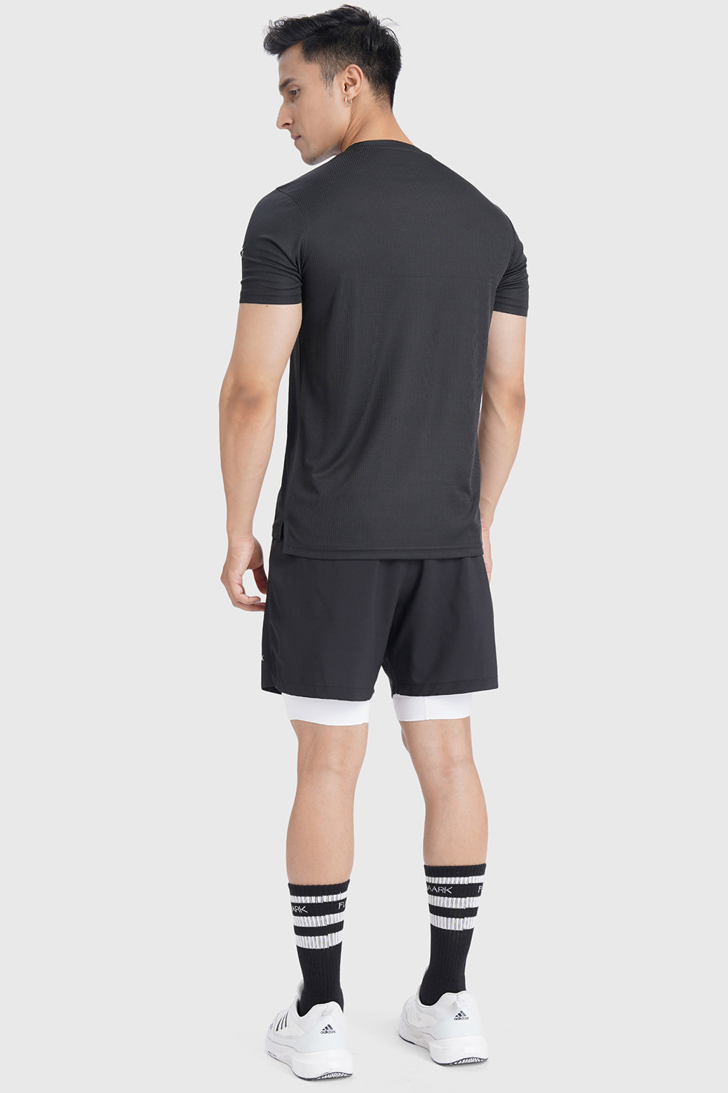 Checks Running T-shirt Black