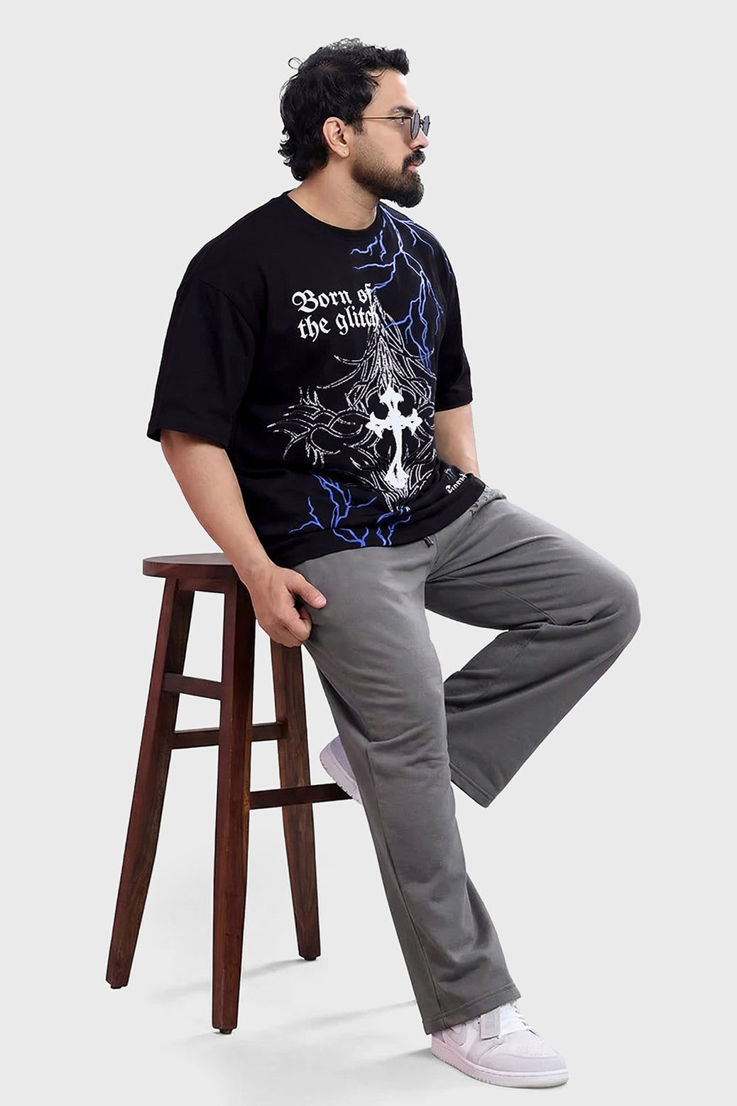 Born Of The Glitch Oversized T-shirt Black