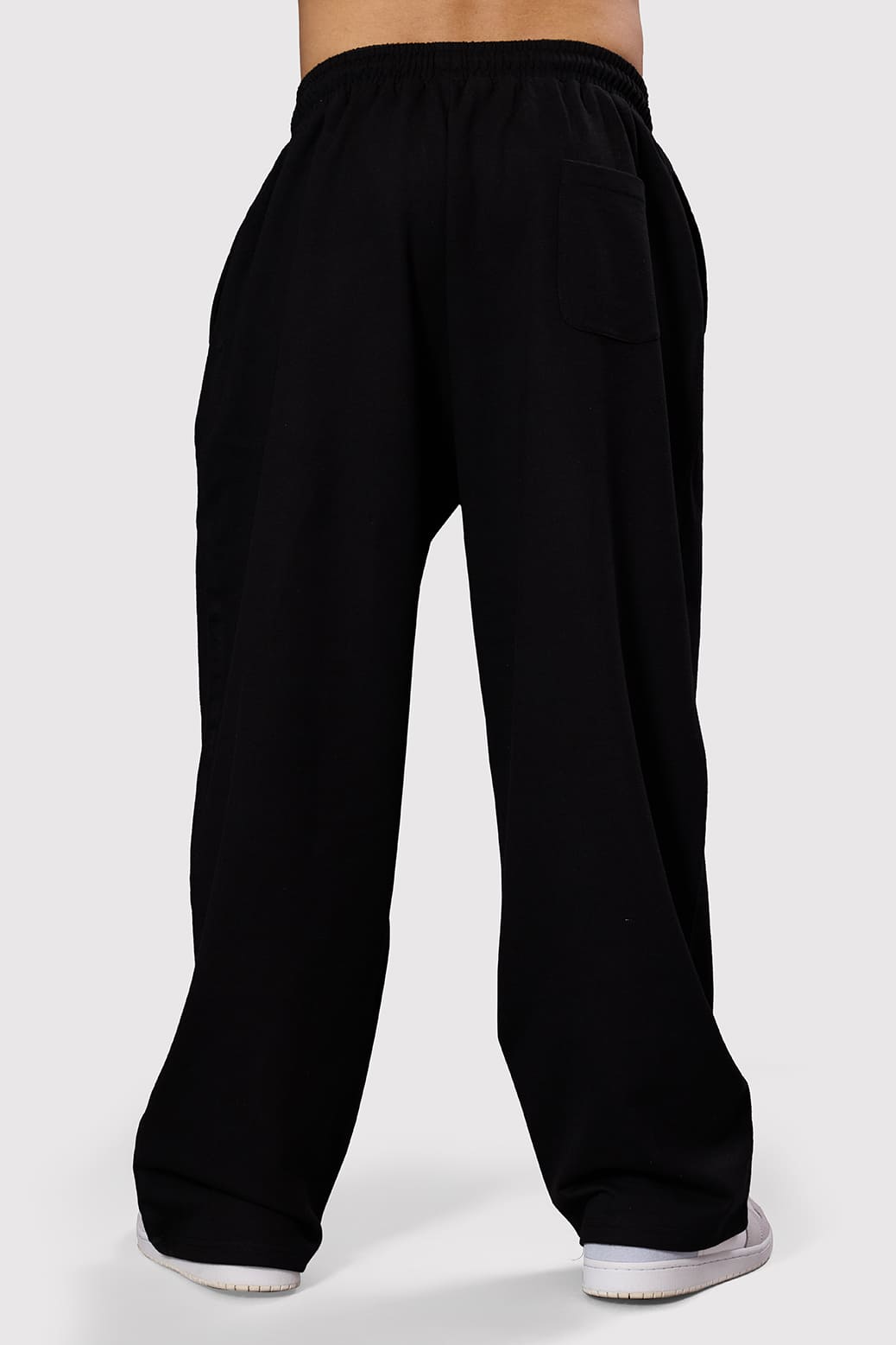 Christ Loose Tracks Black