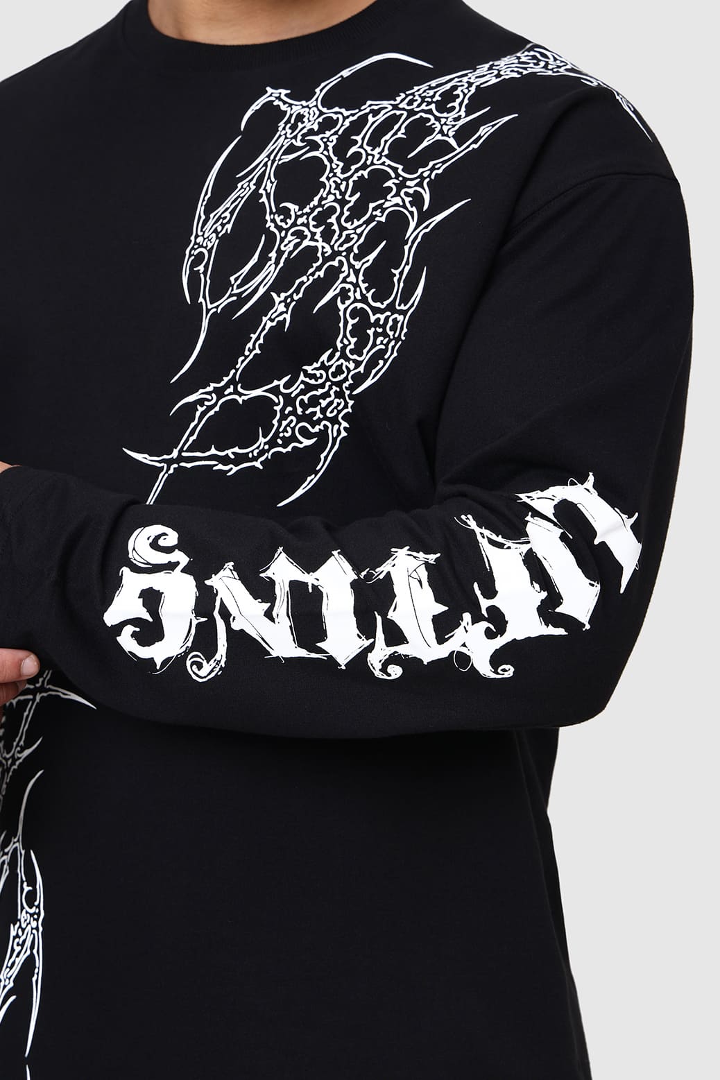 Die Lifting Fullsleeves T-shirt Black