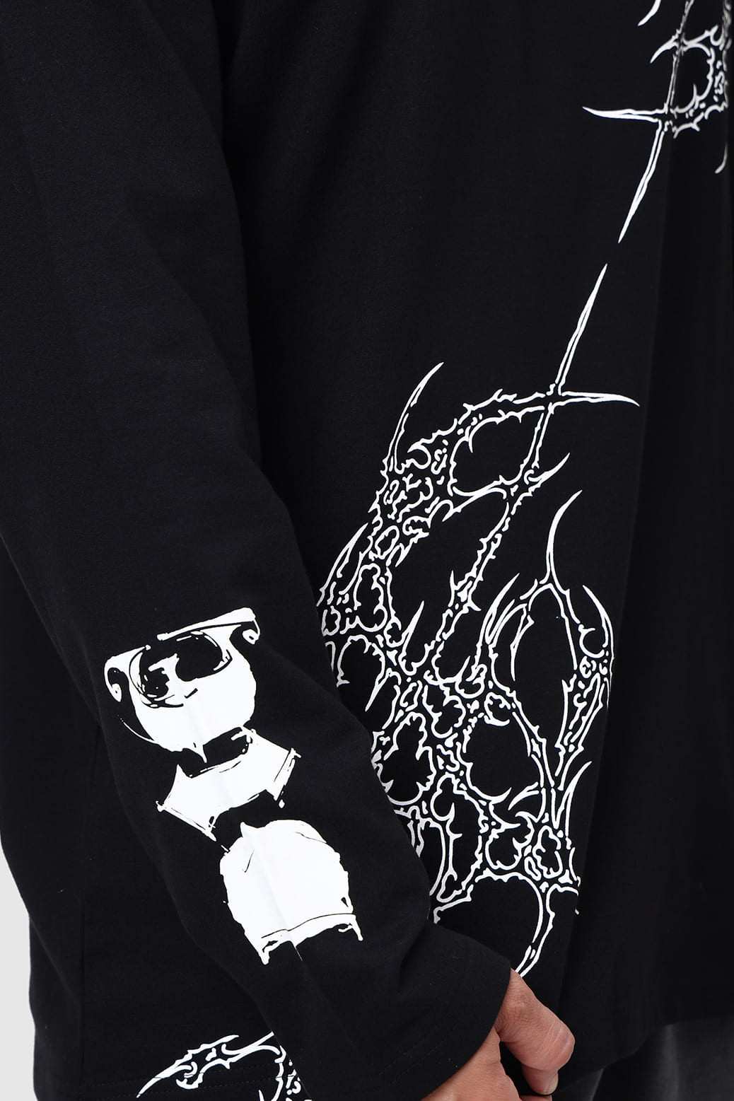 Die Lifting Fullsleeves T-shirt Black