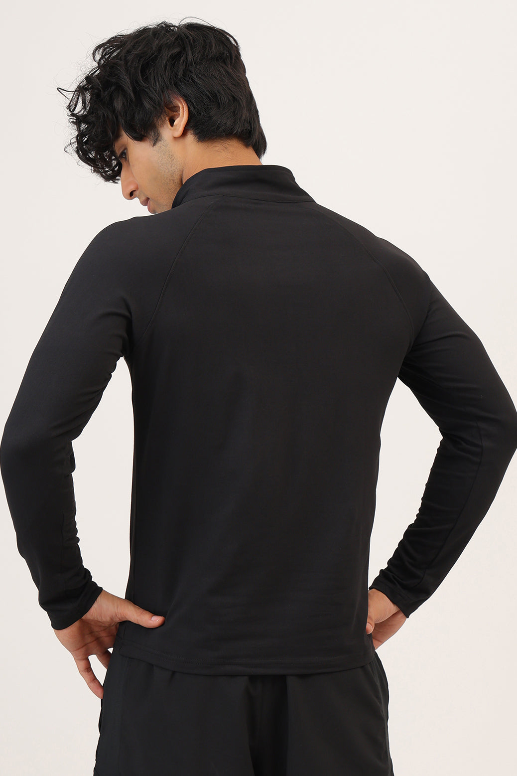 Essential Soft Pullover Black