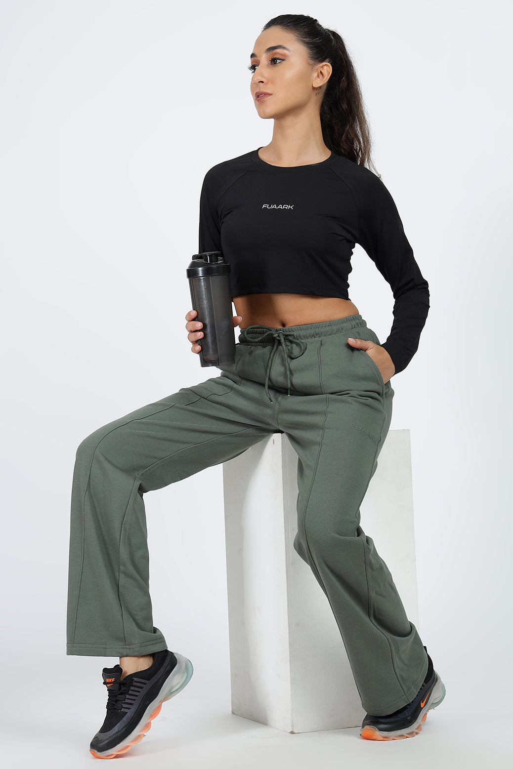 Pinnacle Straight Pants Olive