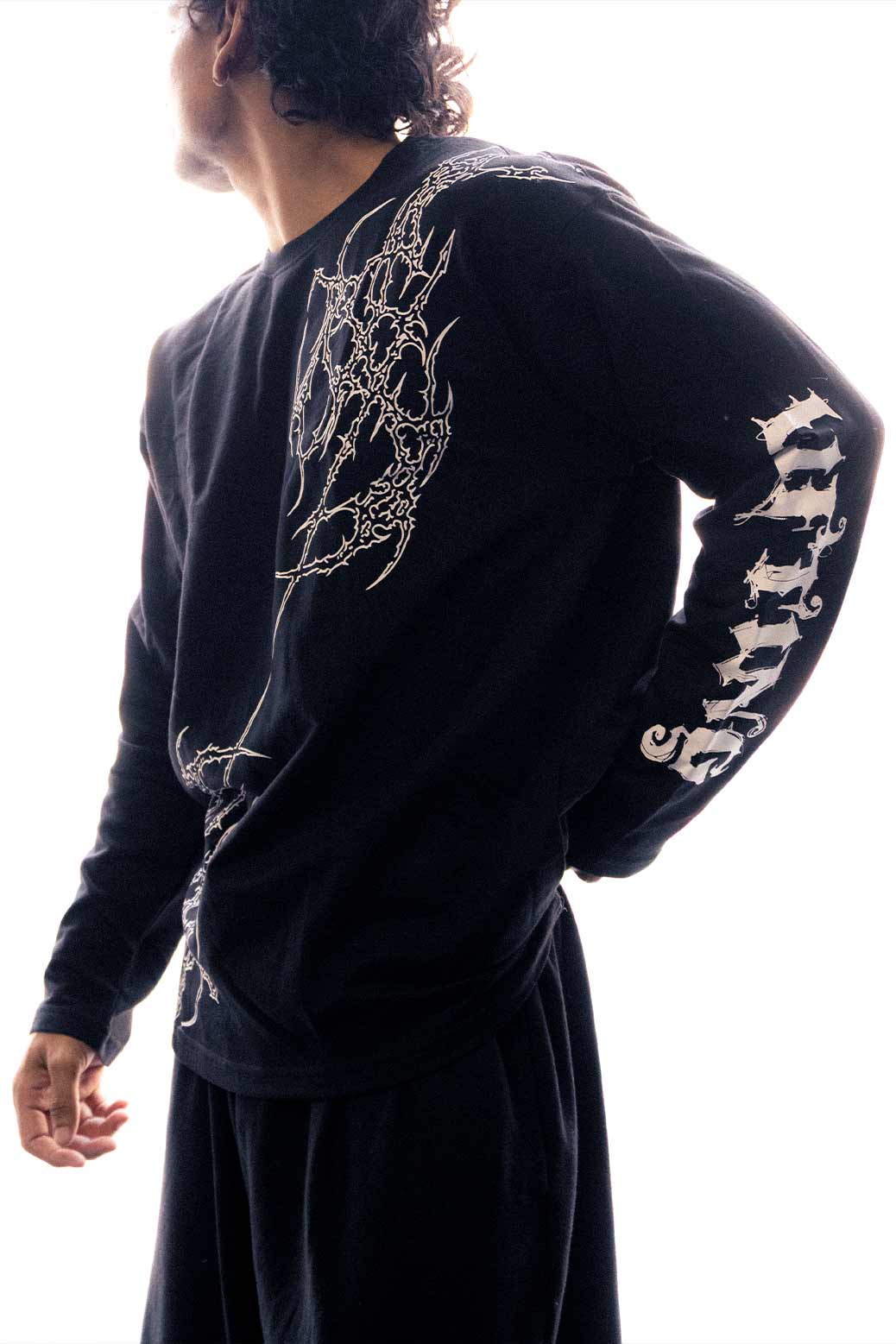 Die Lifting Fullsleeves T-shirt Black