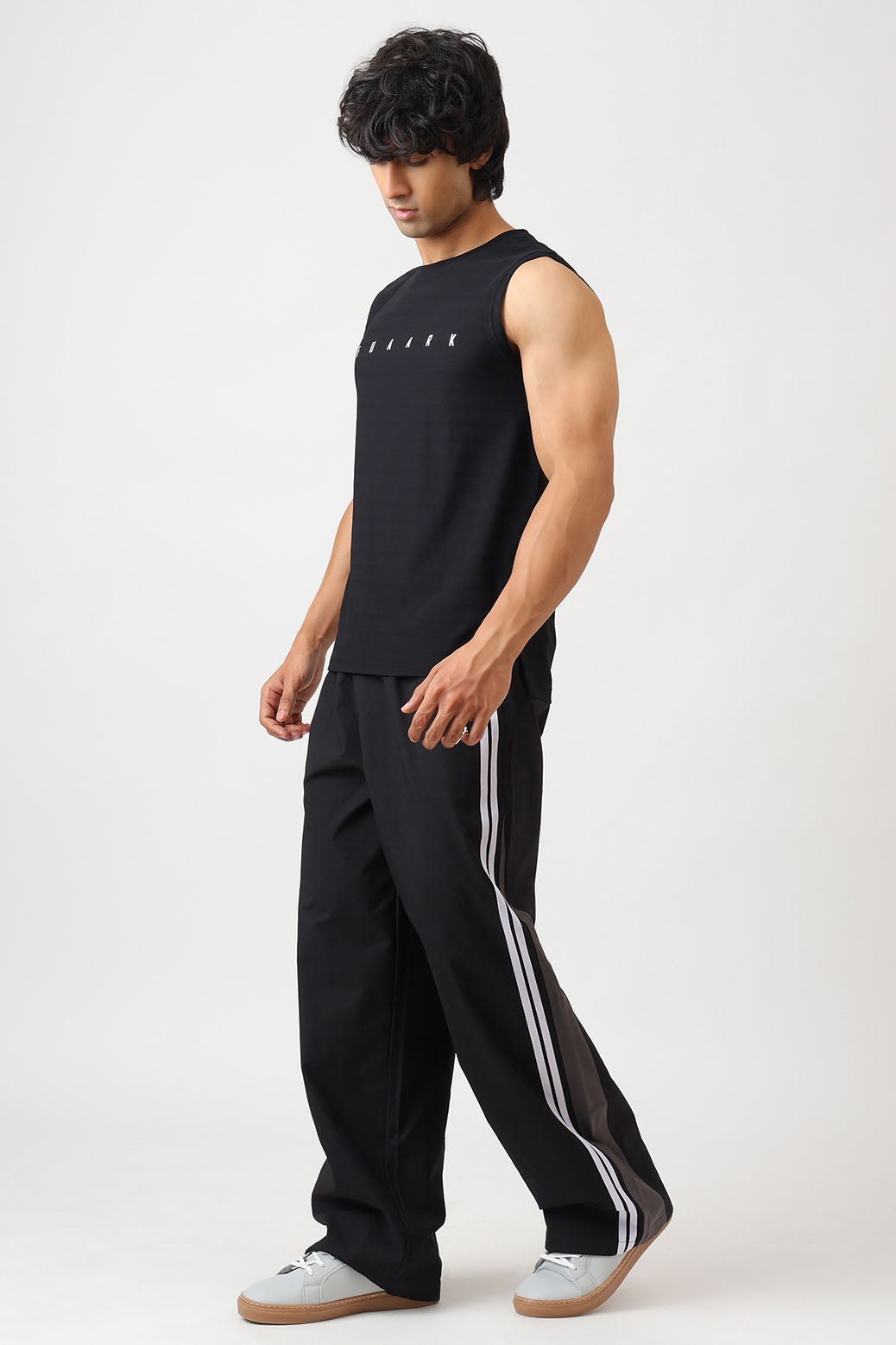 Structure Muscle Tank Black