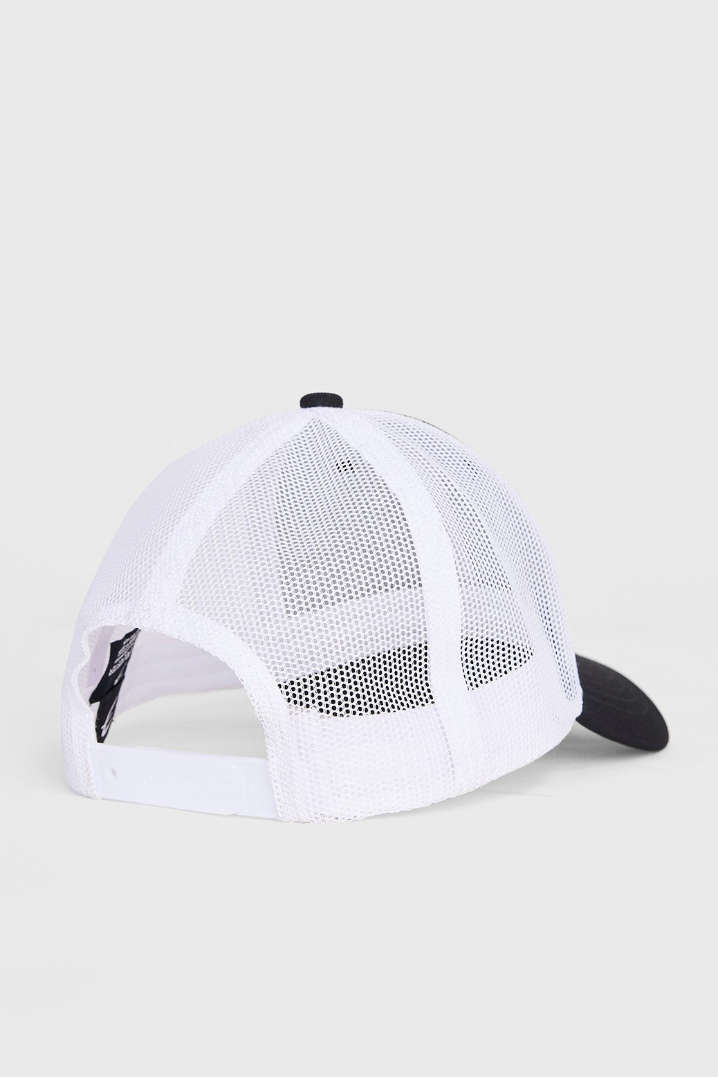 Unbeatable Trucker Cap Black/White