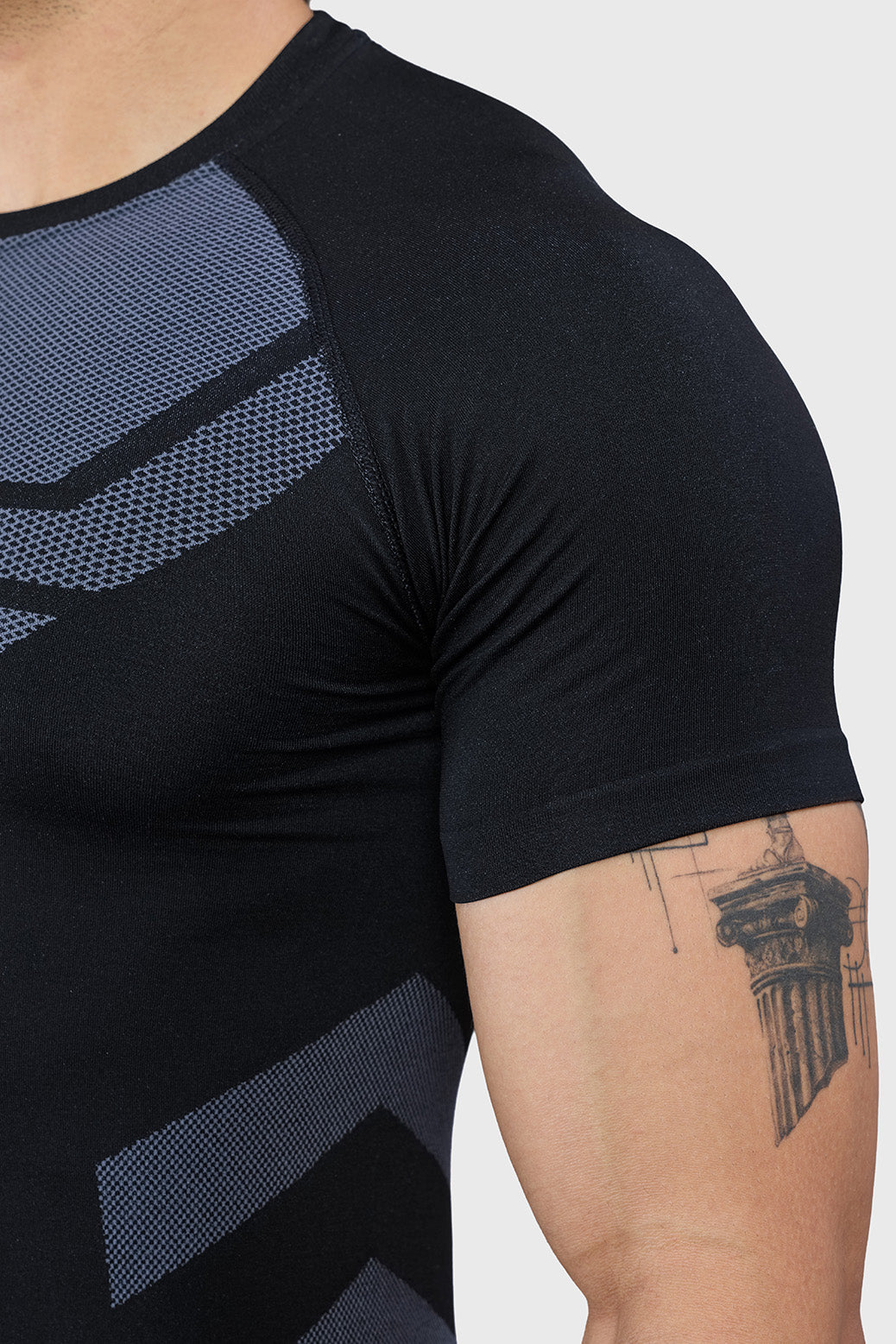 Flux Seamless T-shirt Black/Light Grey