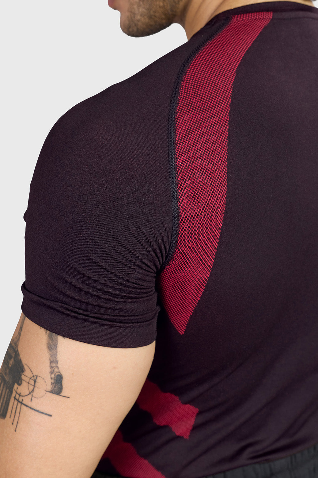 Flux Seamless T-shirt Black/Red