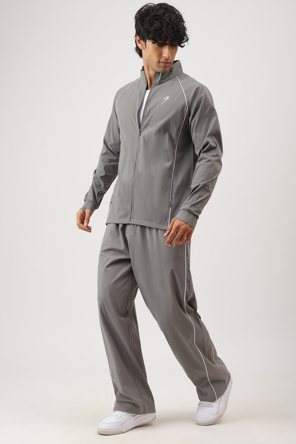 Track Club Jacket Light grey