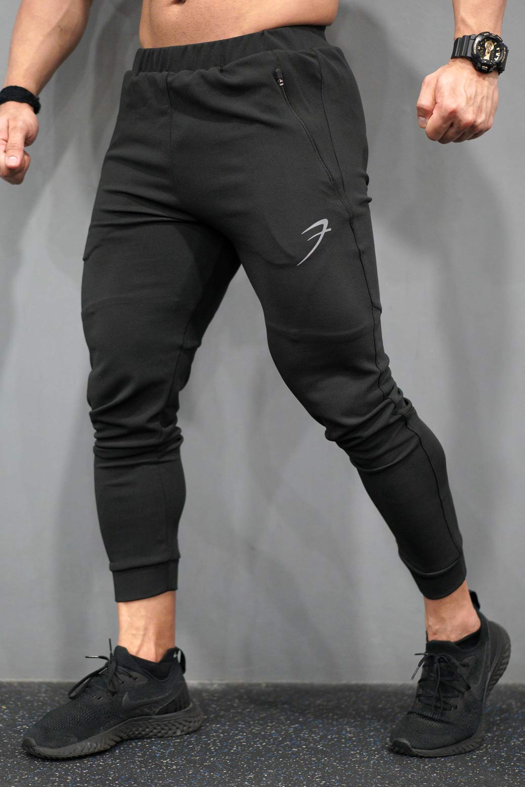 Ultra Joggers Black