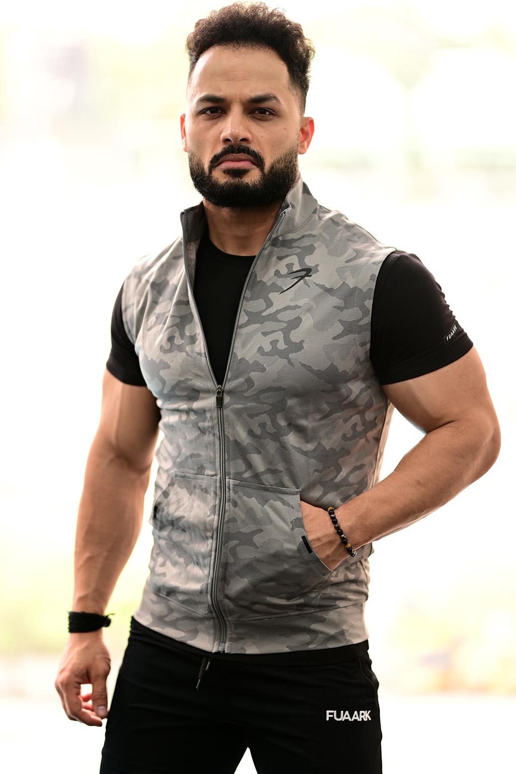 Camo Sleeveless Jacket Light Grey